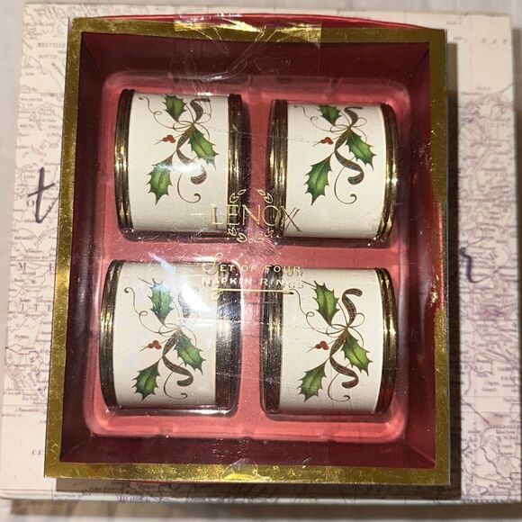 LENOX NIP Set of 4 Dinner Napkin Rings Gold Tone White Green Red Christmas - Picture 1 of 8